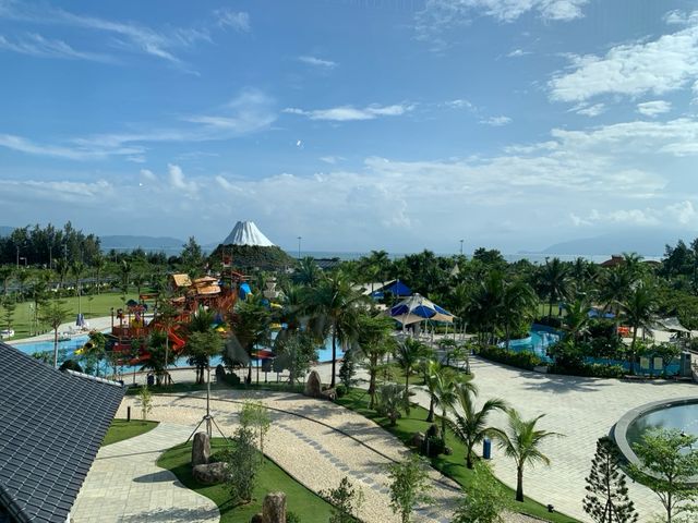 Breakfast At Da Nang Mikazuki