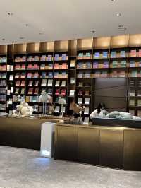 深圳版誠品🤫城中現代感書店😆前檐🙈