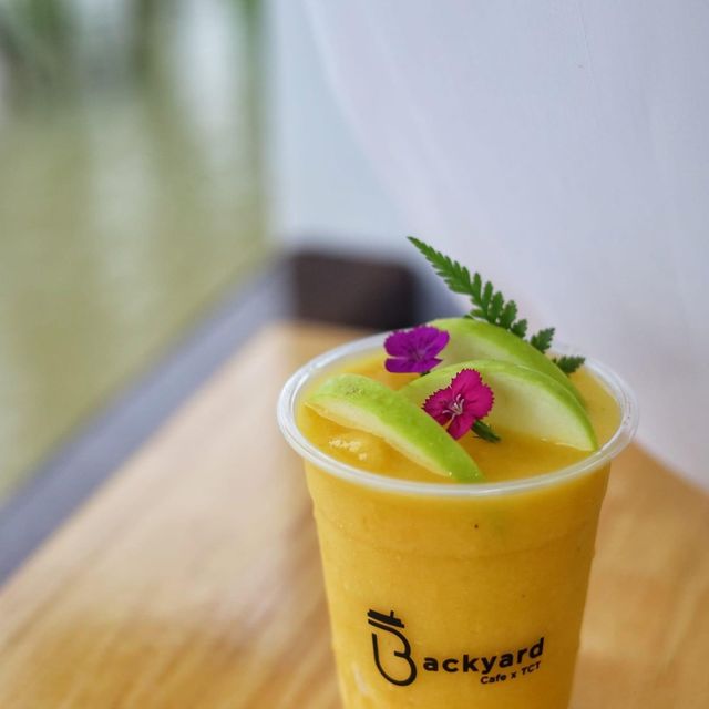 Backyard Cafe x TCT 