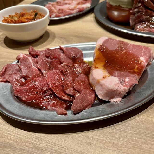 【神戸・三宮】個室でゆっくり味わえる焼肉食べ放題「神戸焼肉×食べ放題専門店 肉丸 三宮本店」