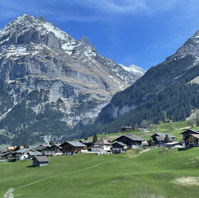 Grindelwald village : Alpine Bliss Unveiled