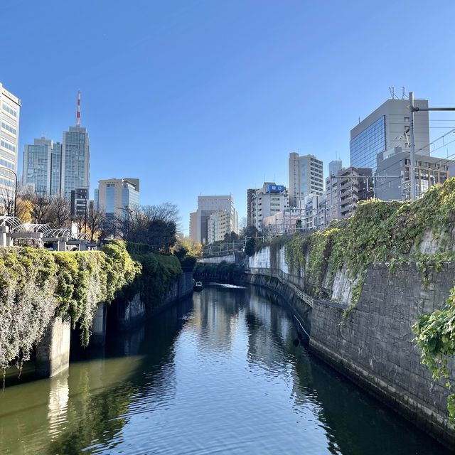 レトロな魅力あふれる水道橋