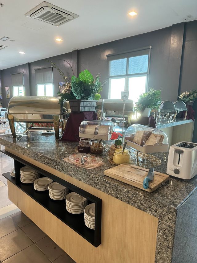 Simple yet filling buffet breakfast