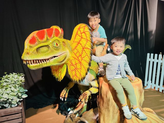 《侏羅紀恐龍探險樂園》🦖復活假期放電之選！