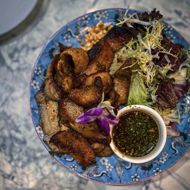 📍香港旺角｜青花 · 夢幻藍蝶花炒飯🦋 新派東南亞菜式推介🔥