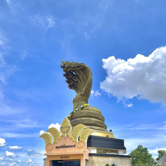 แลนด์มาร์คพญาศรีสัตตนาคราช จ.นครพนม