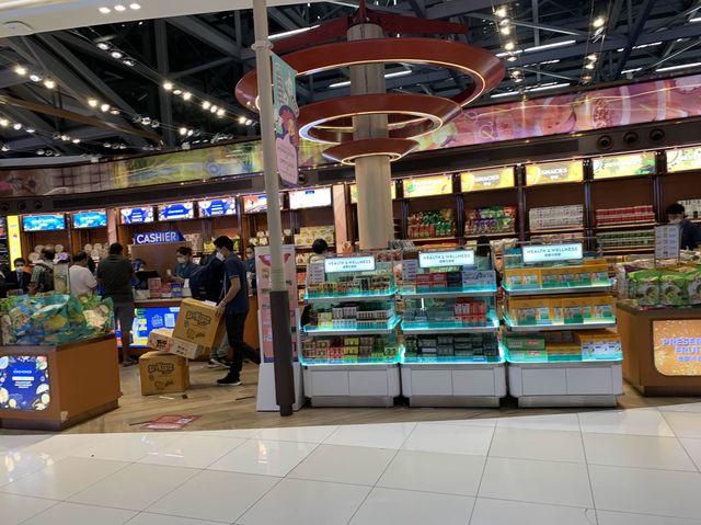 タイ　タイ観光　タイ　スワンナプーム国際空港の制限エリアが凄いぞ！