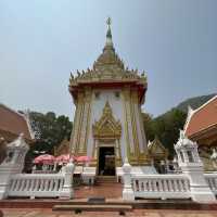 วัดพระบาทภูควายเงิน