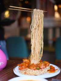 「本地人最愛的酸菜魚，豐盛又好味！」