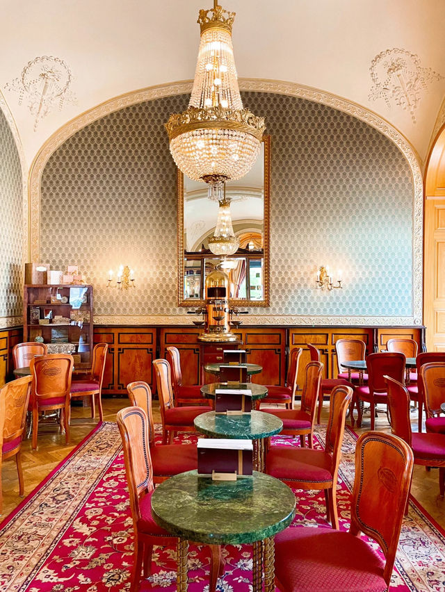 【ブダペスト🇭🇺】1858年創業！皇妃エリザベートが愛した夢みたいにかわいい老舗カフェ👸🍰🫖