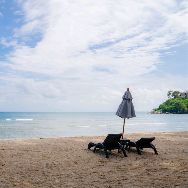 Thavorn Beach Village Resort & Spa น่ามาพักผ่อน