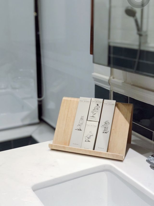 🏨維港變成窗中油畫的大坑精品酒店🤎