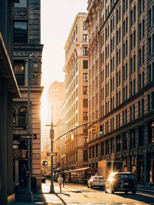 紐約蘇豪區：時尚與藝術的都市風情🌆🎨