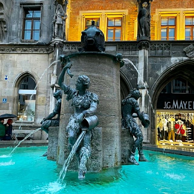 @ MARIENPLATZ, MUNICH.