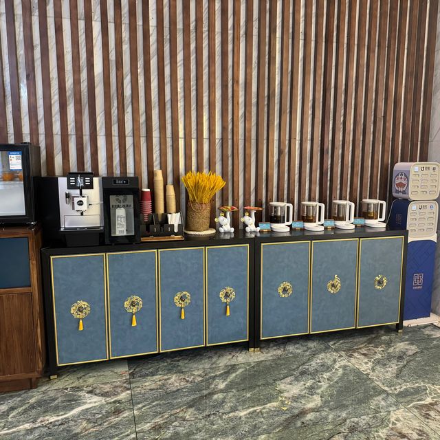 非常便宜的一間酒店