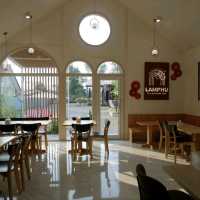 Lamphu The Riverside Café