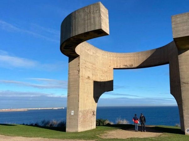 스페인 북부 Gijon 여행 Elogio del Horizonte