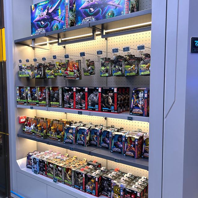【 勁有型的變形金剛主題餐廳 】   【 勁有型的變形金剛主題餐廳 】