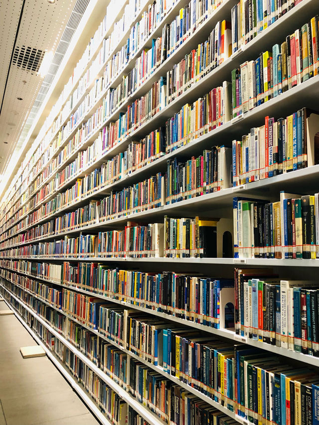 【深圳】紅山站附近景點-深圳圖書館，適合全天遊玩