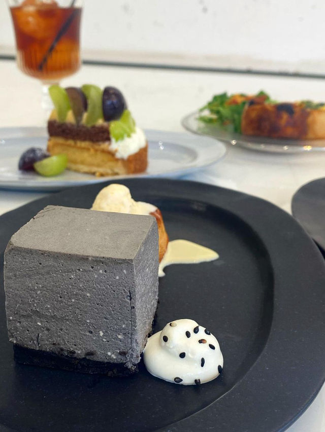 【北九州カフェ】キッシュやフランスのスイーツが楽しめるオシャレカフェ