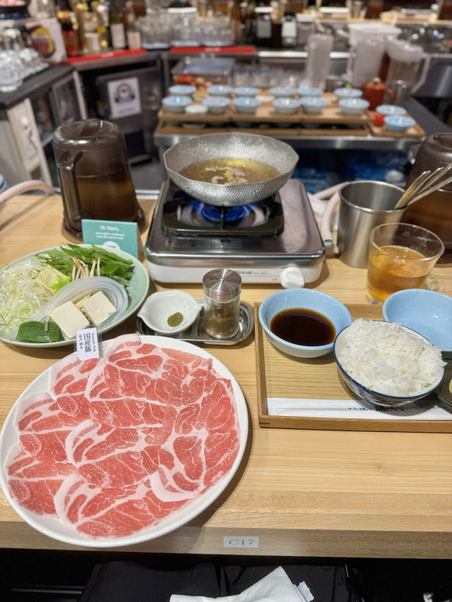 【大阪/四ツ橋】人気焼肉店藤もとが手がけるすき焼きとしゃぶしゃぶのお店