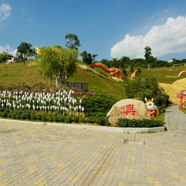 Tokong Si Thian Kong in Kuala Pilah - Serenity Amidst Scenic Beauty