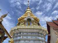 วัดพระธาตุดอยสะเก็ด
