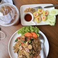 คาเฟ่ชุมพร