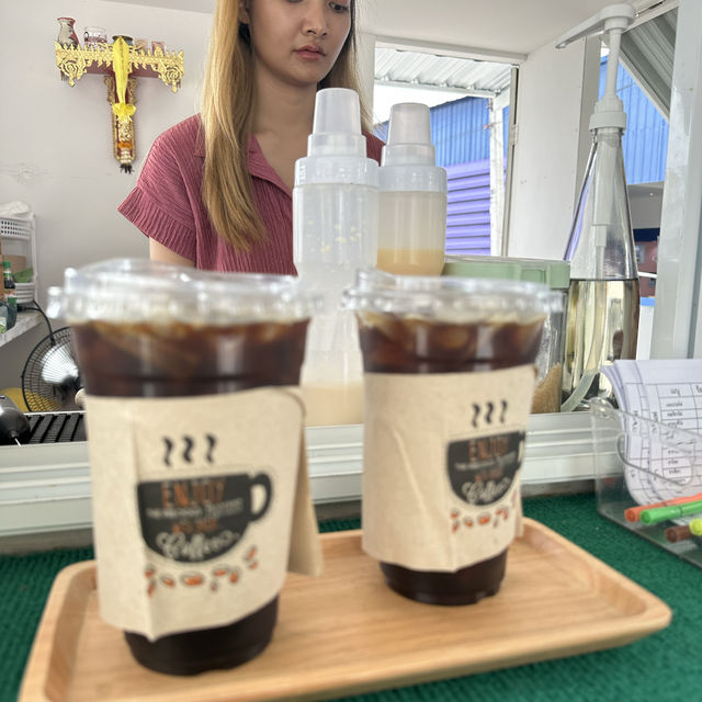 บ้านไร่ ปลายฝน กาแฟสด บ่อวิน 