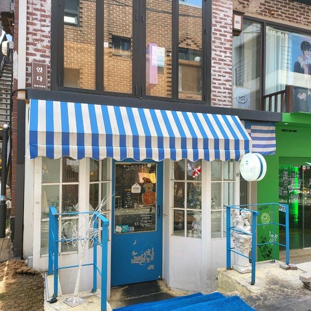 연남동에서 만난 그리스 맛집 , 그리스마스 ❤️