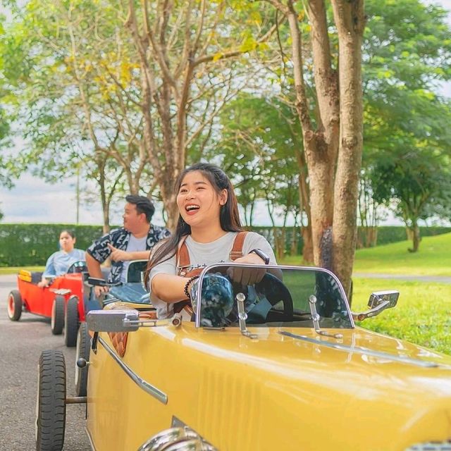 พาลูกๆ เที่ยววันแม่ ขับรถโบราณ ขาใหญ่ 