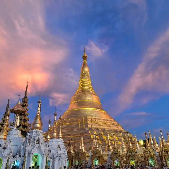 Shwedagon Pagoda, Myanmar.