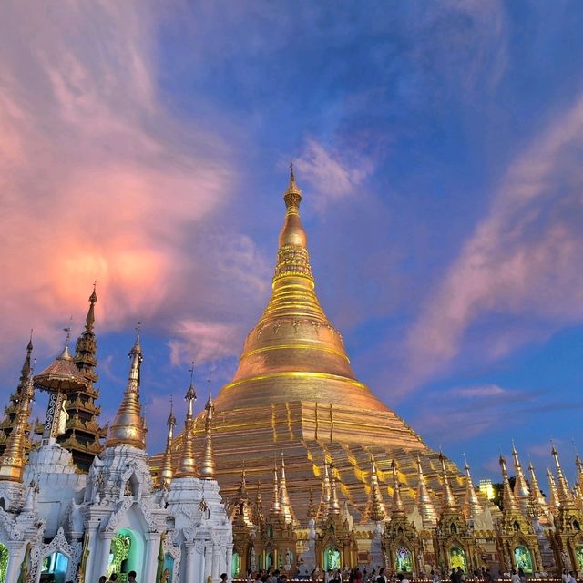 เจดีย์ชเวดากอง พม่า