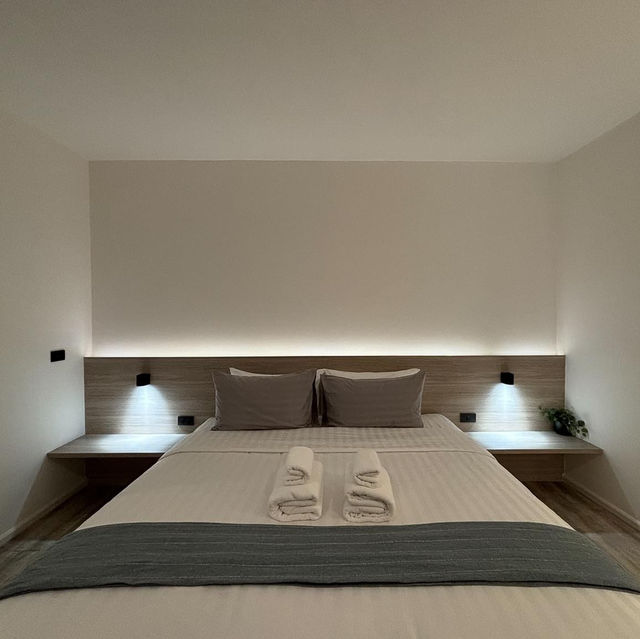 E11 Hotel ที่พักสไตล์ Modern Loft ติด BTS