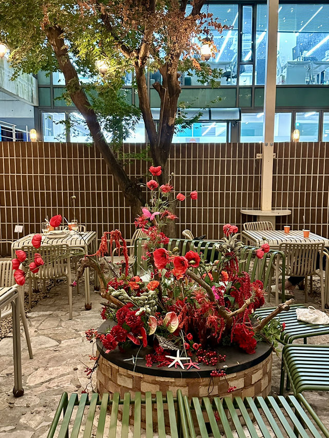 세련된 테라스 분위기와 🌷 강남 논현언덕 속 유럽감성을 느껴보세요💖