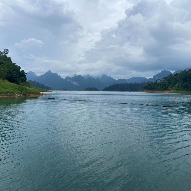 Emerald Oasis: Khao Sok National Park's Hidden Gem