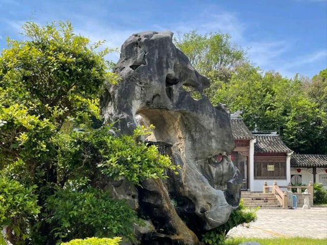 Life is better when we're exploring😃🇨🇳