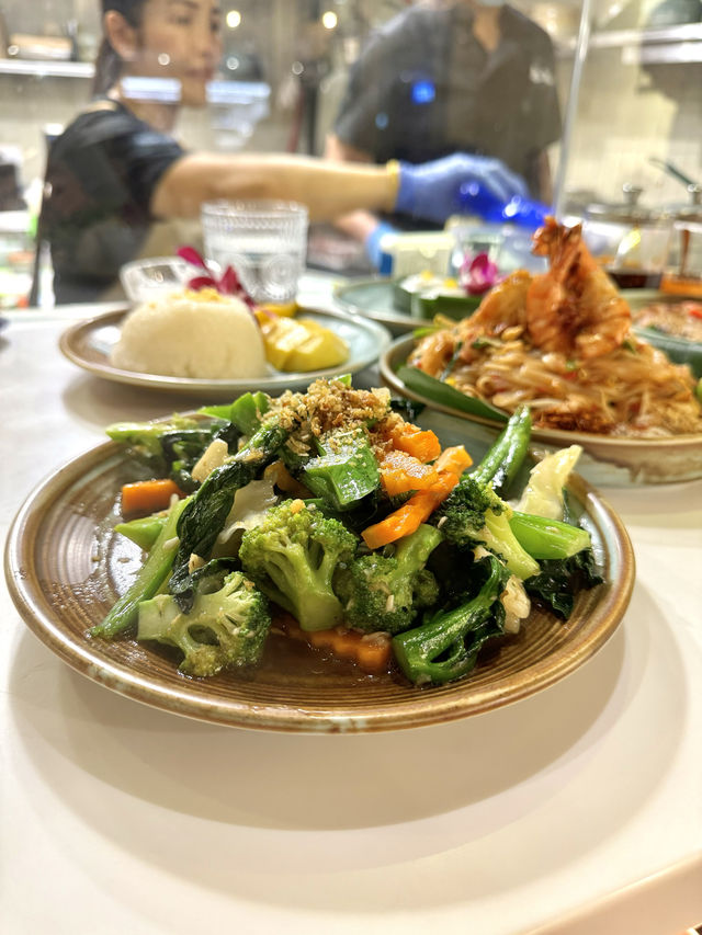 門面好靚好chill咁🌿 今日終於有機會嚟食啦🥳
