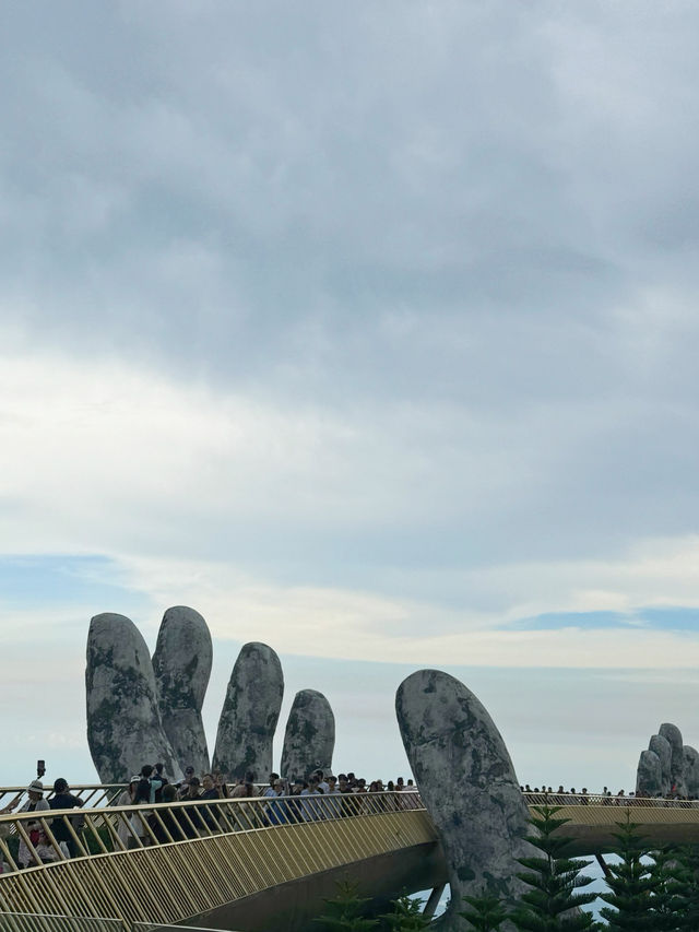 🇻🇳峴港旅行·巴拿山佛手金橋