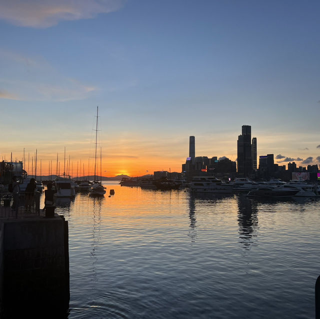 銅鑼灣海旁看日落 銅鑼灣海旁看日落