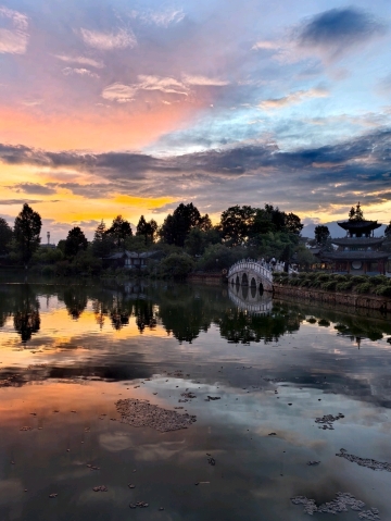 The Best Sunset in Lijiang | Trip.com Black Dragon Pond