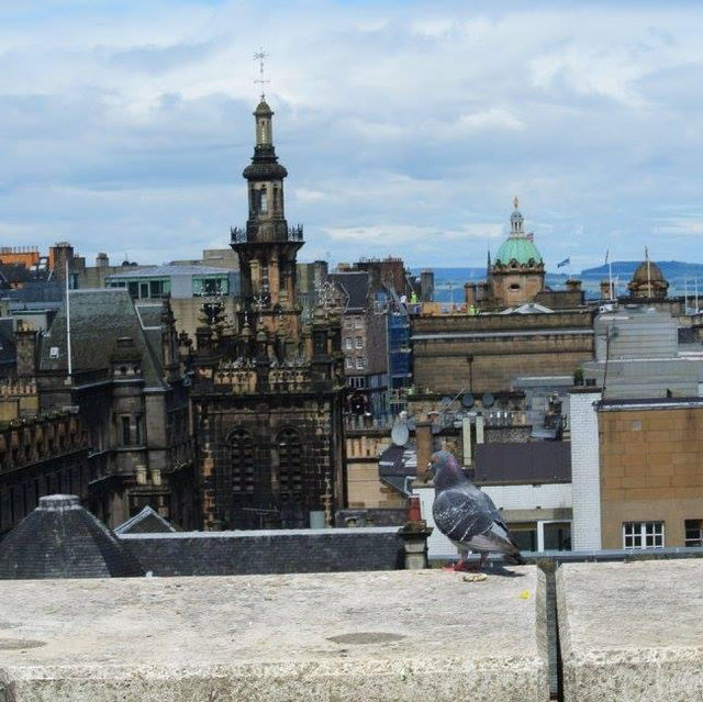 Calton Hill: จุดชมวิวเมือง Edinburgh ที่ไม่ควรพลาด