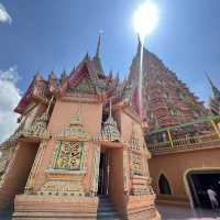ชมความอลังการพระพุทธรูปองค์ใหญ่ ที่วัดถ้ำเสือ