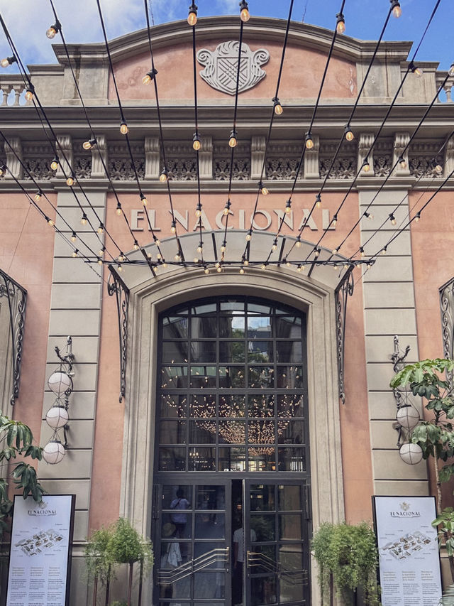 【おしゃれすぎるフードコート】さくっと立ち寄れて雰囲気も抜群‼︎ 【おしゃれすぎるフードコート】さくっと立ち寄れて雰囲気も抜群‼︎