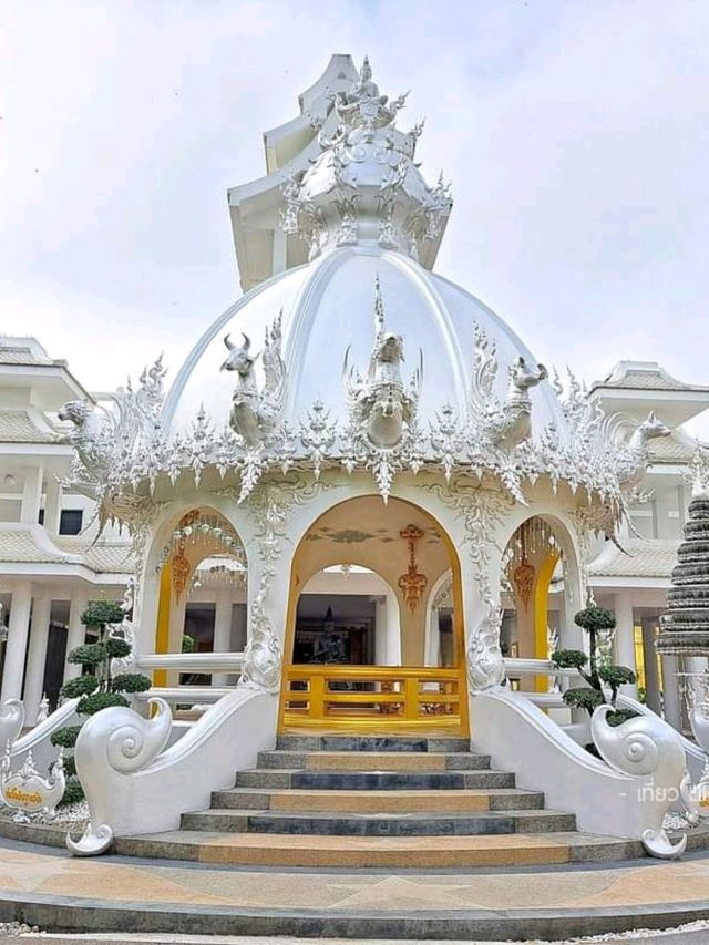 ร่องขุ่น 🙏🏼 พุทธศิลป์เมืองเชียงราย
