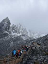 ภูเขาหิมะมังกรหยก (Jade Dragon Snow Mountain)