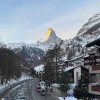 Zermatt Matterhorn สัมผัสยอดเขาแห่งสวิตเซอร์แลนด์
