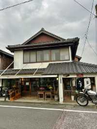 【福岡みやこ町】期間限定の落ち葉の絨毯のカフェ🍂