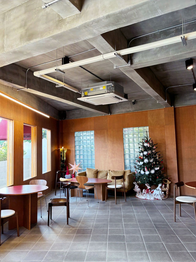 Waken Cafe