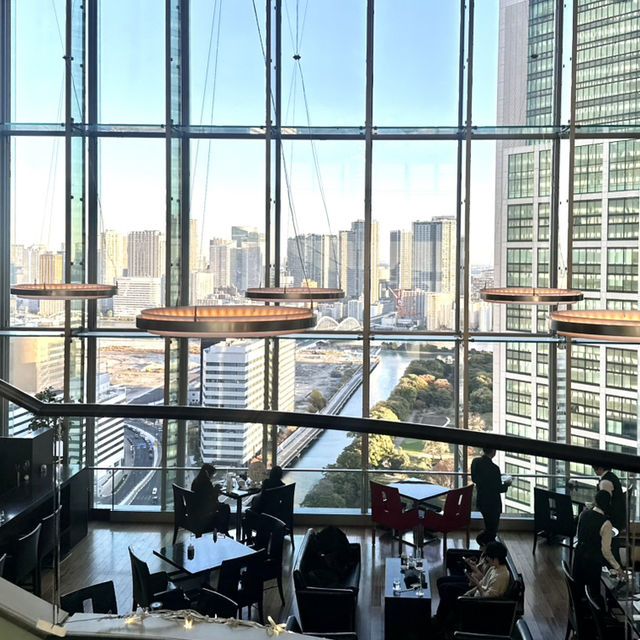 【東京・汐留】AFTERNOON TEA with “SIROCCO”「ホワイトクリスマス」